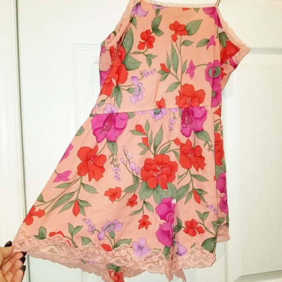 VICTORIAS SECRET peach floral romper - Picture 5 of 5